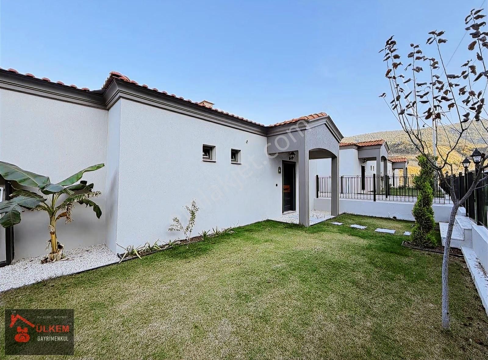 Tek Katlı Doğa Manzaralı 2+1 -3+1 Seçenekli Havuzlu Sit Daireler - Görsel 25