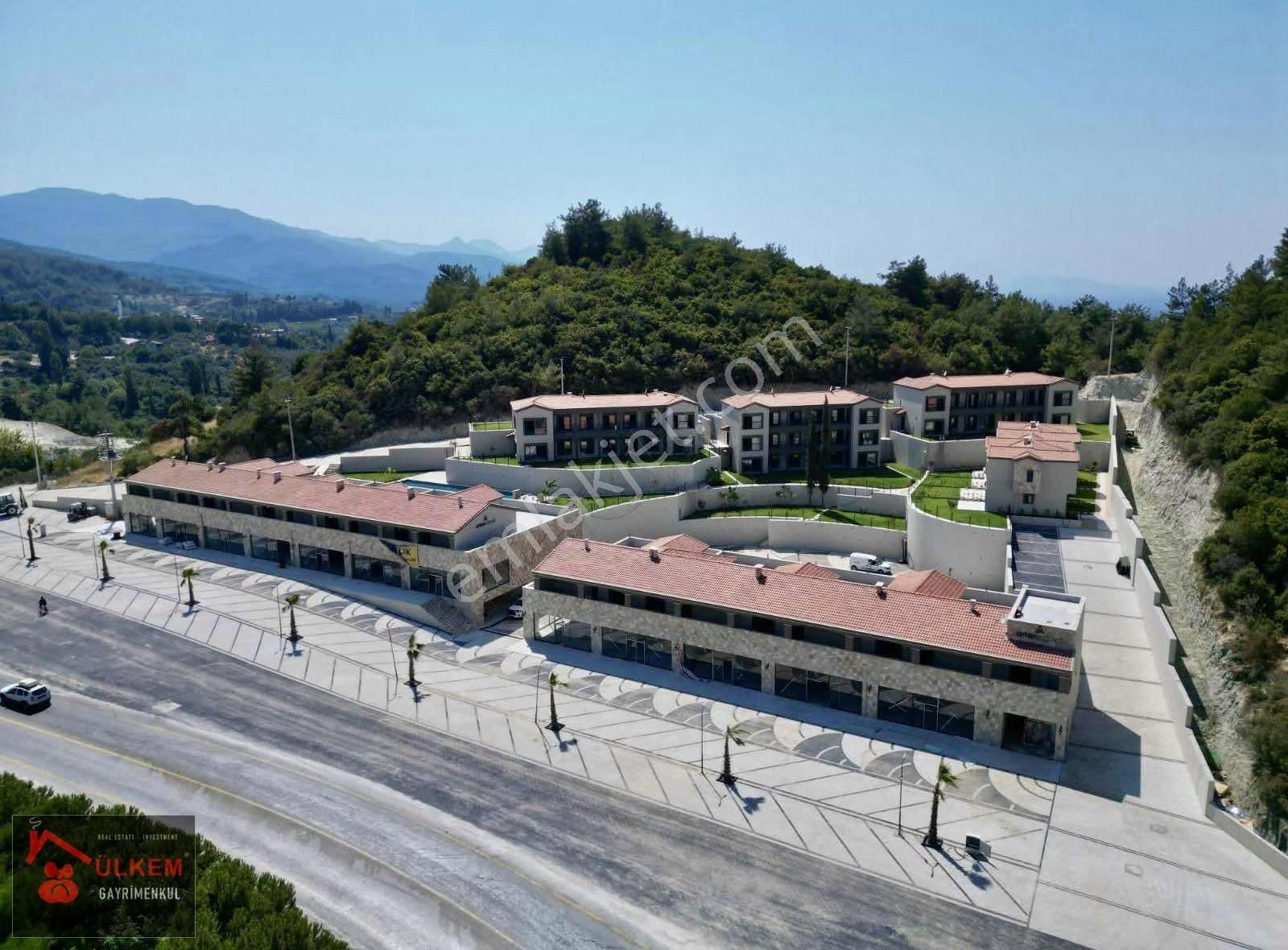 Tek Katlı Doğa Manzaralı 2+1 -3+1 Seçenekli Havuzlu Sit Daireler - Görsel 35