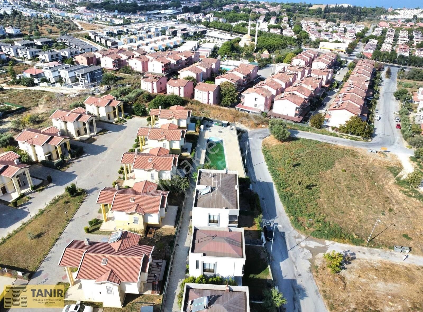 Kusadası Karaova Mevkiinde Deniz Manzaralı 3+1 Villa - Görsel 17