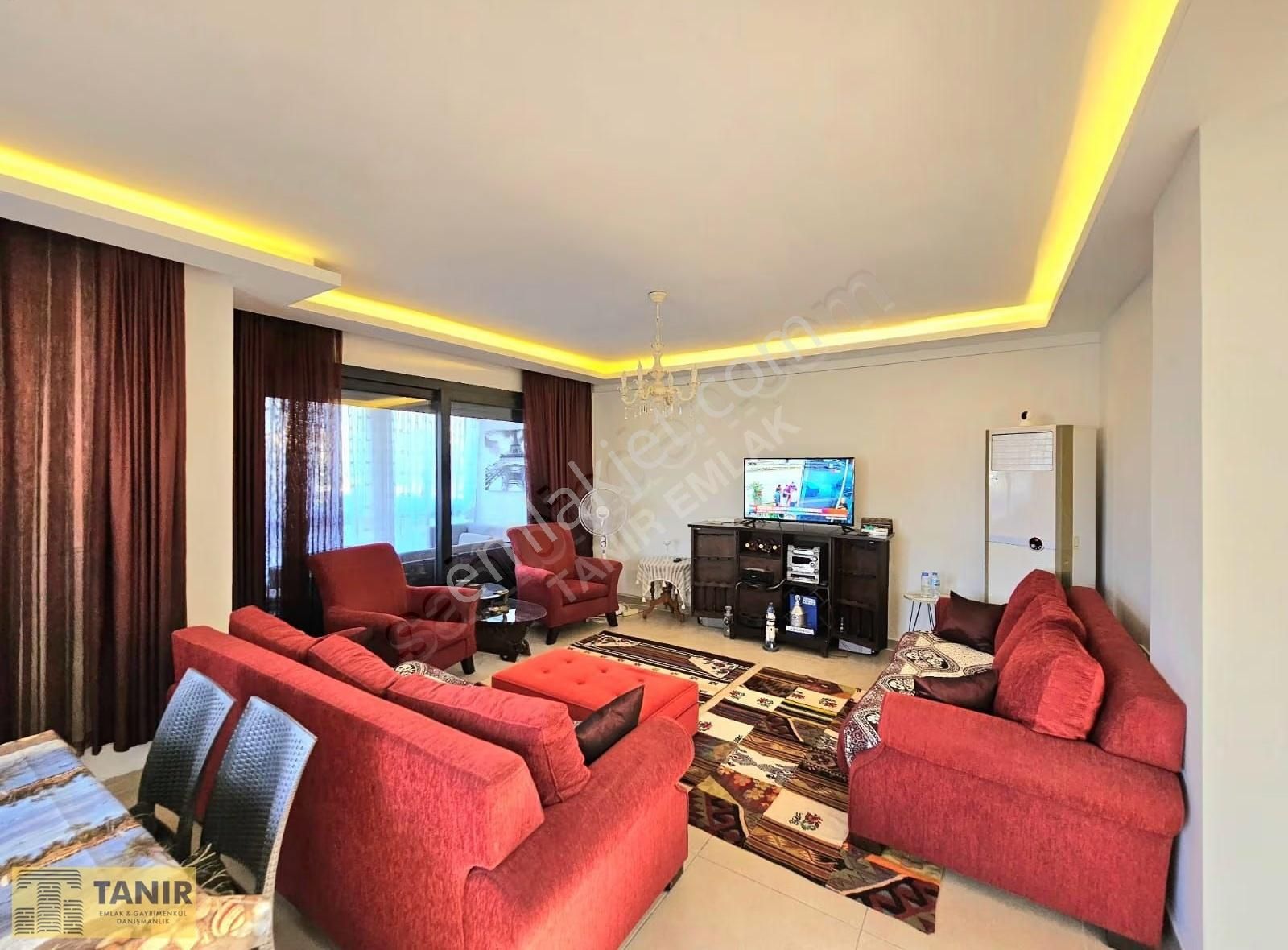 Kusadası Karaova Mevkiinde Deniz Manzaralı 3+1 Villa - Görsel 15