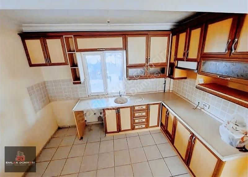 Döşemealtı Yeniköy Siteiçi Doğalgazlı Fırsat 4+1 Triplex Villa - Görsel 9