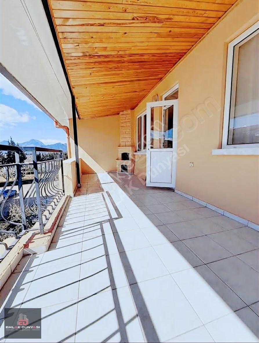 Döşemealtı Yeniköy Siteiçi Doğalgazlı Fırsat 4+1 Triplex Villa - Görsel 32