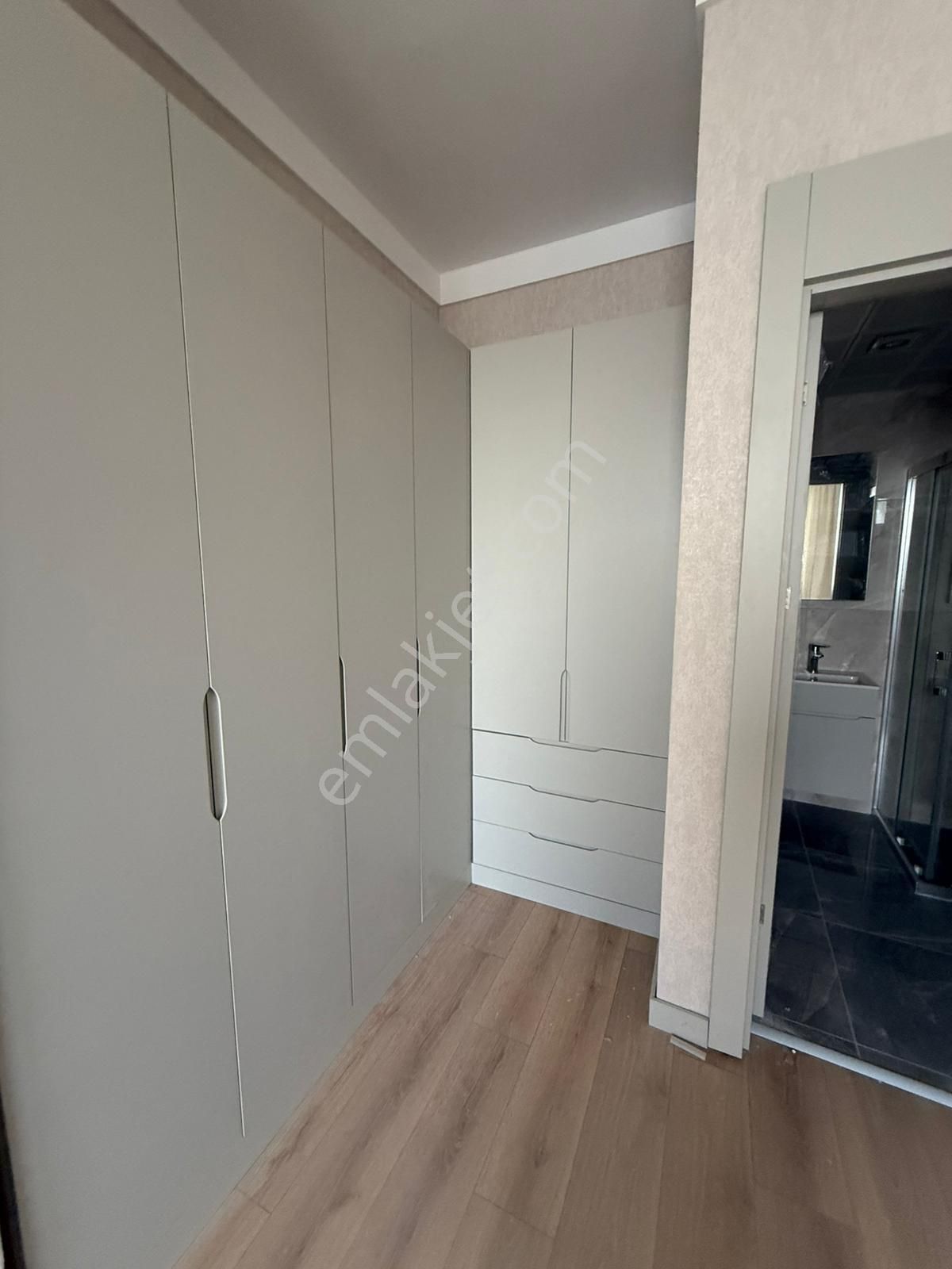 Alfa'dan Yeni Bağlıcada Şehir Manzaralı, Teras Balkonlu, Geniş 4+1 Daire!! - Görsel 20