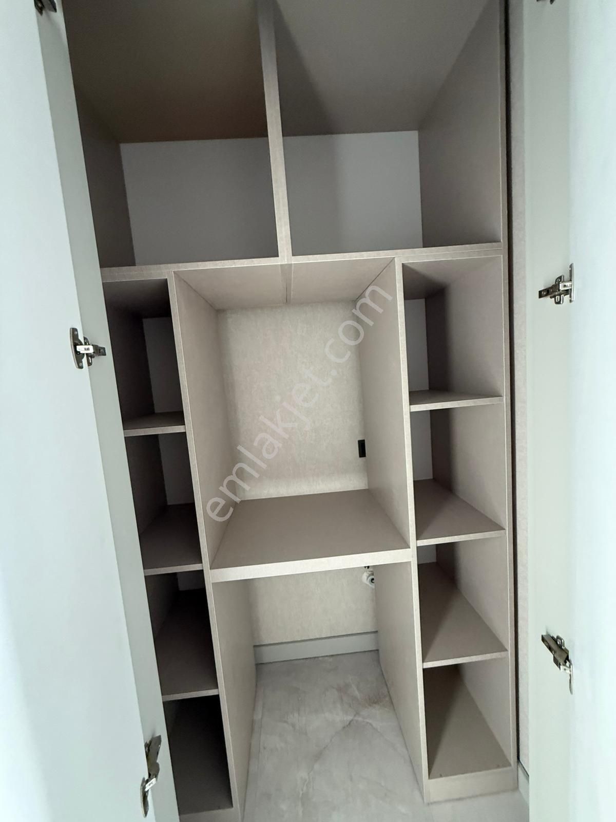 Alfa'dan Yeni Bağlıcada Şehir Manzaralı, Teras Balkonlu, Geniş 4+1 Daire!! - Görsel 28