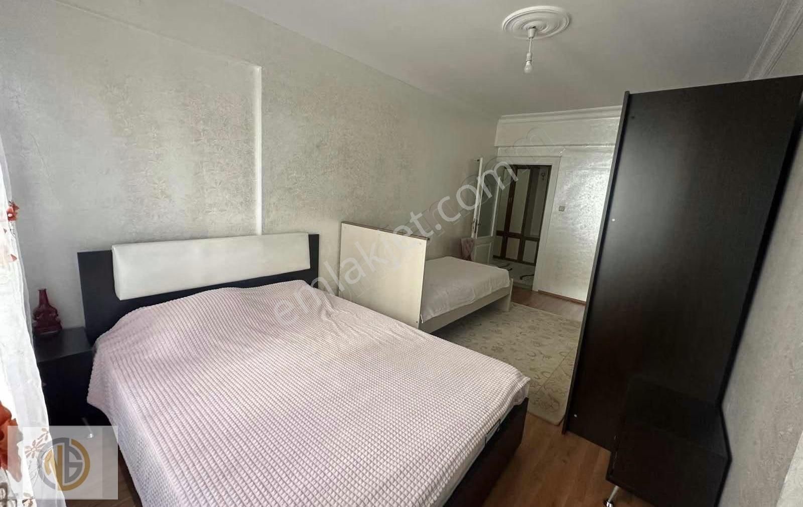 Nuray Gayrimenkulden Güvenevlerde Satılık Bakımlı 3+1 Daire - Görsel 3