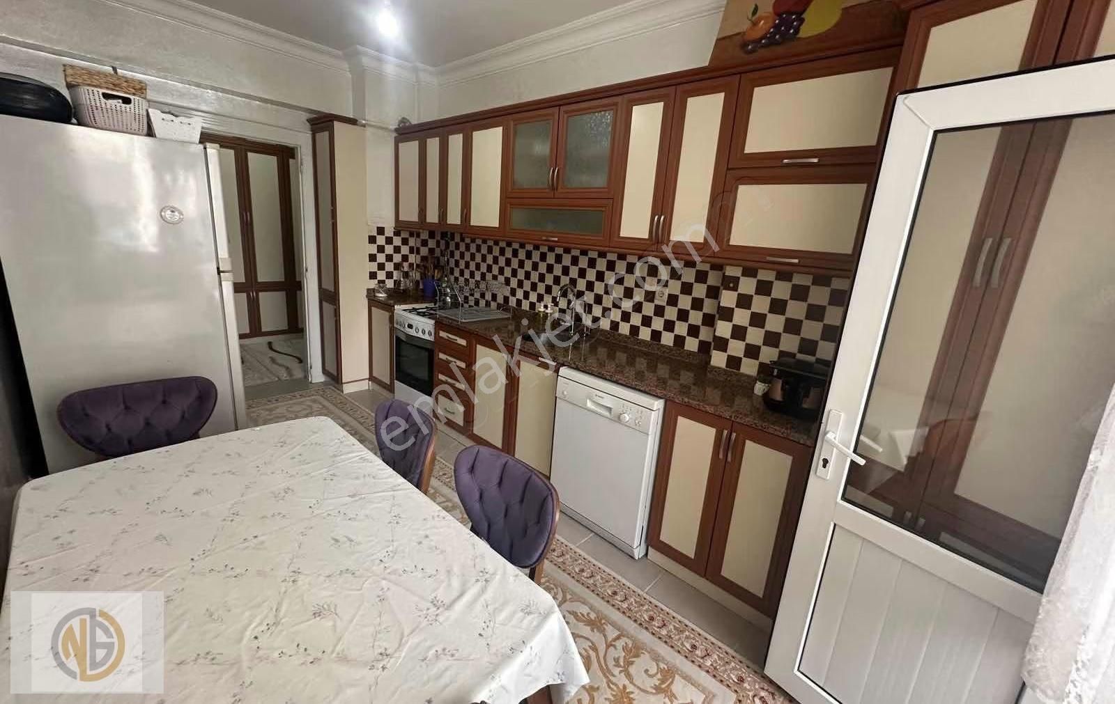 Nuray Gayrimenkulden Güvenevlerde Satılık Bakımlı 3+1 Daire - Görsel 6