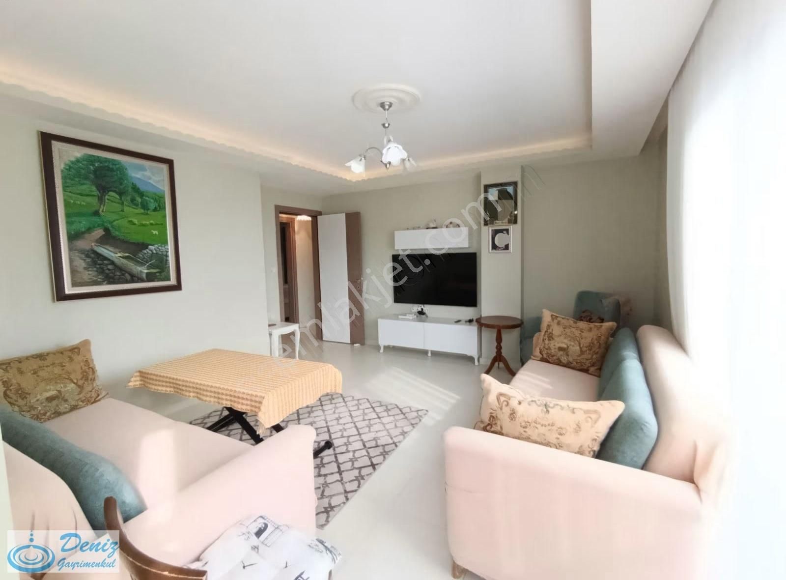 Didim Efelerde Ara Kat Satılık 2+1 Ayrı Mutfak Daire