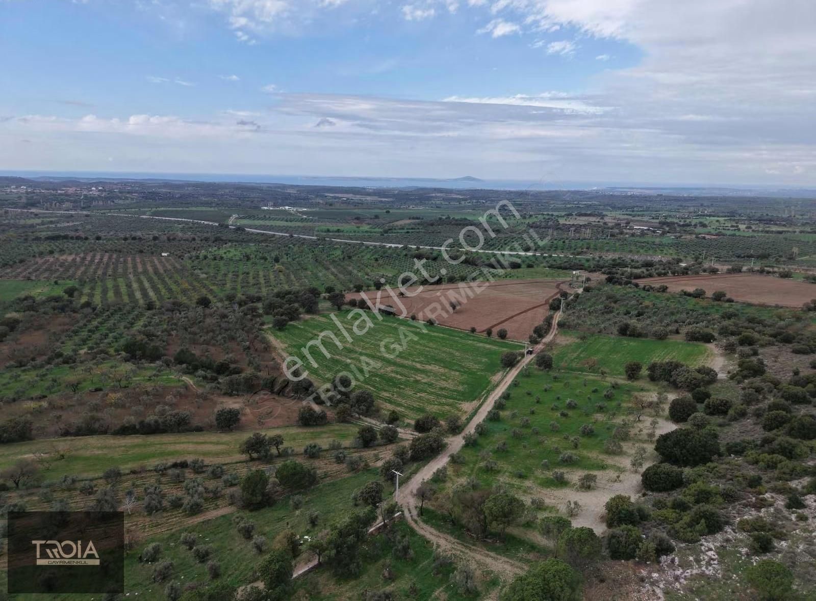Ezine Aladağ Köyü Bozcaada Ve Deniz Manzaralı Yatırımlık Tarla - Görsel 12
