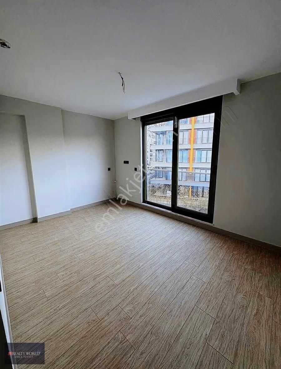[en/ru] Realty World Anka'dan Hurmada Havuzlu Sitede Sıfır Daire - Görsel 3
