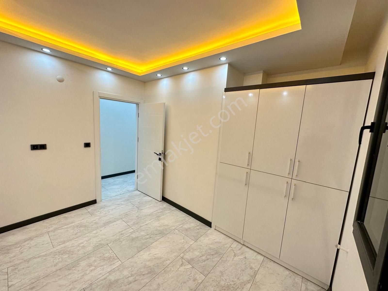 Didim Çamlıkta Asansörlü 2+1 Lüks Daire - Görsel 11