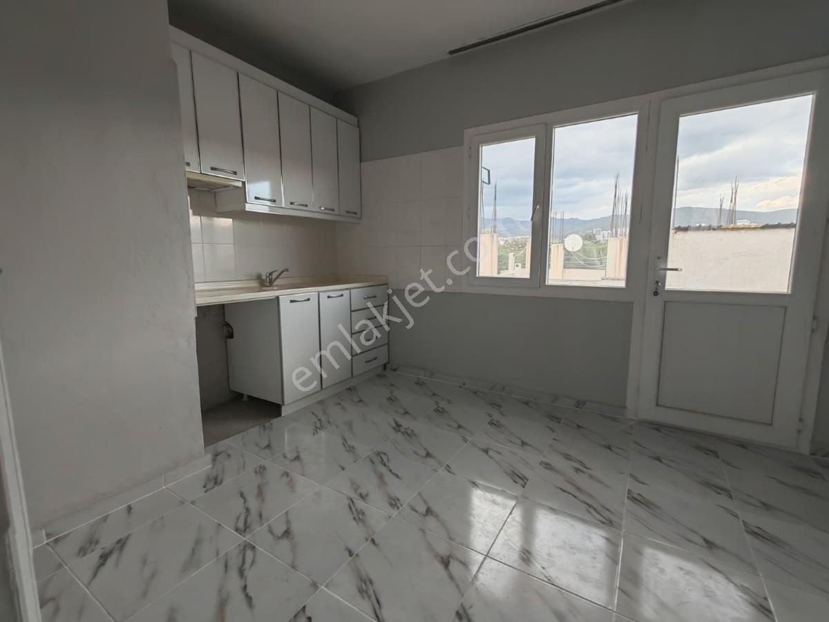 Turyap Bornova Doğanlarda Afad Yakını Doğalgazlı 3+1kiralık Daire - Görsel 10