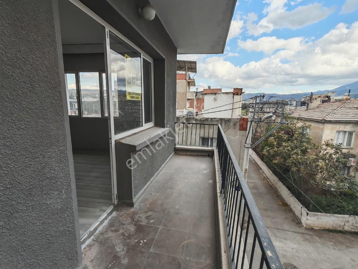 Turyap Bornova Doğanlarda Afad Yakını Doğalgazlı 3+1kiralık Daire - Görsel 13