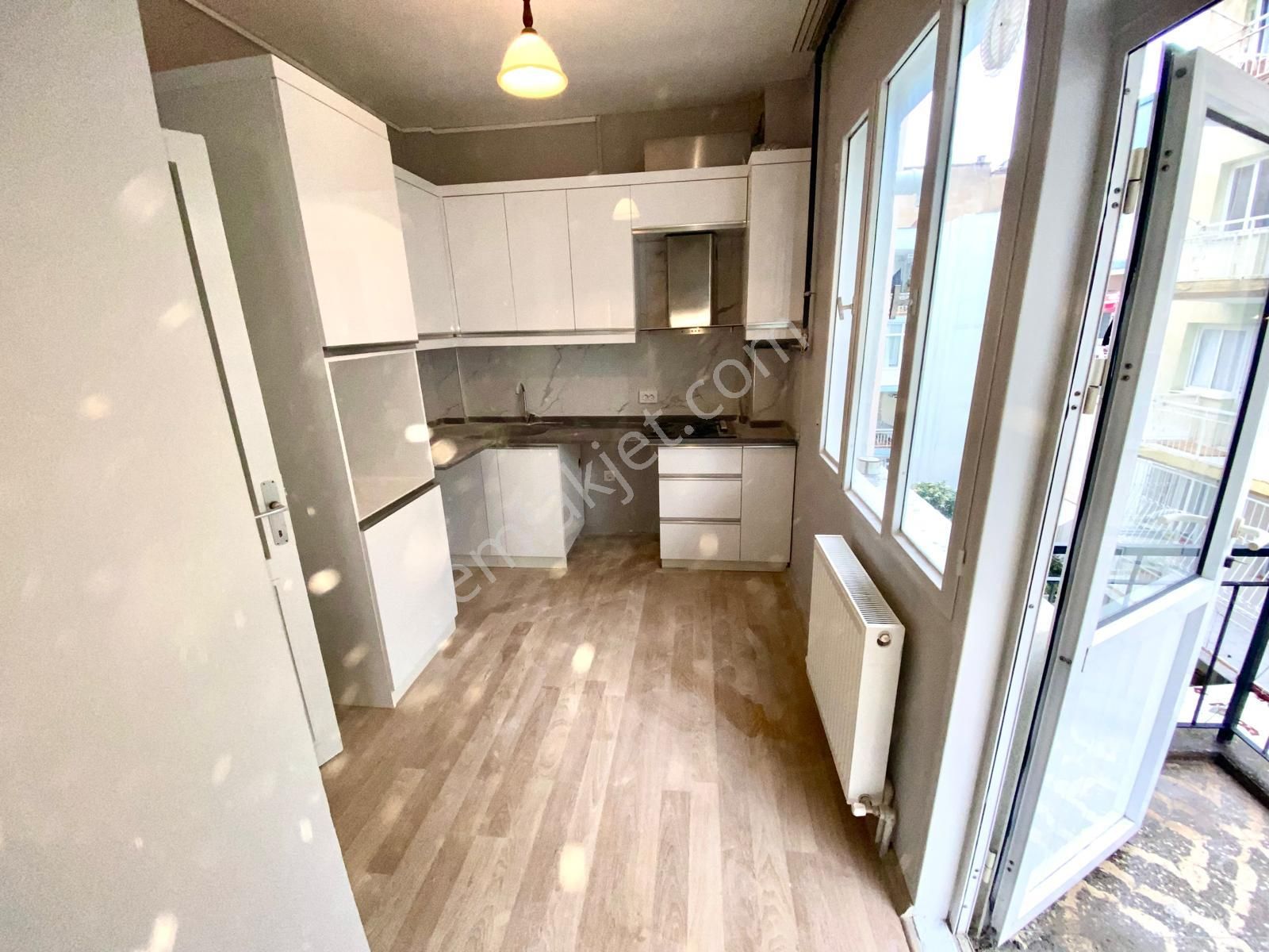 Arga'dan Buca Çevik Bir Meydan Yakını Ara Kat 3+1 Kiralık Daire. - Görsel 5