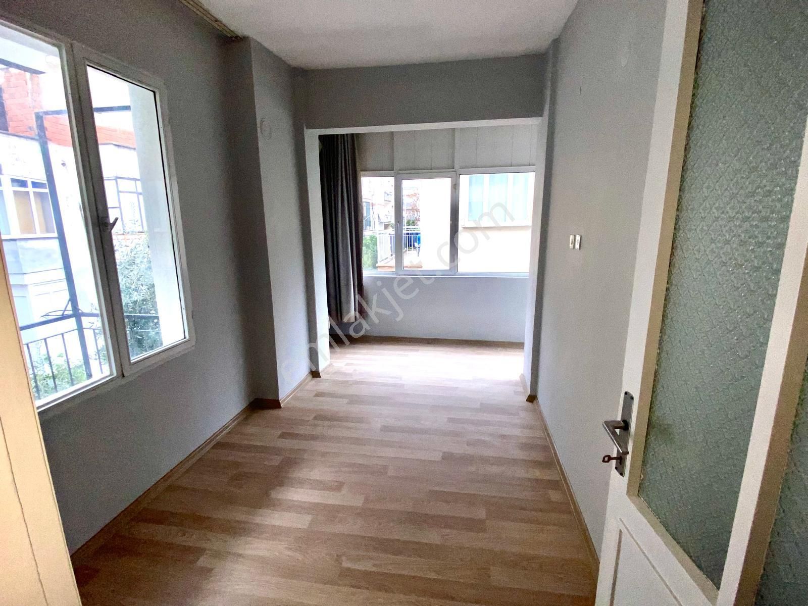 Arga'dan Buca Çevik Bir Meydan Yakını Ara Kat 3+1 Kiralık Daire. - Görsel 24