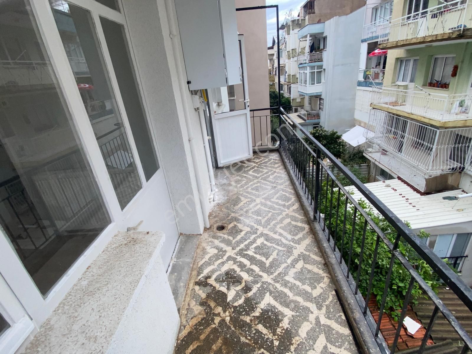 Arga'dan Buca Çevik Bir Meydan Yakını Ara Kat 3+1 Kiralık Daire. - Görsel 18