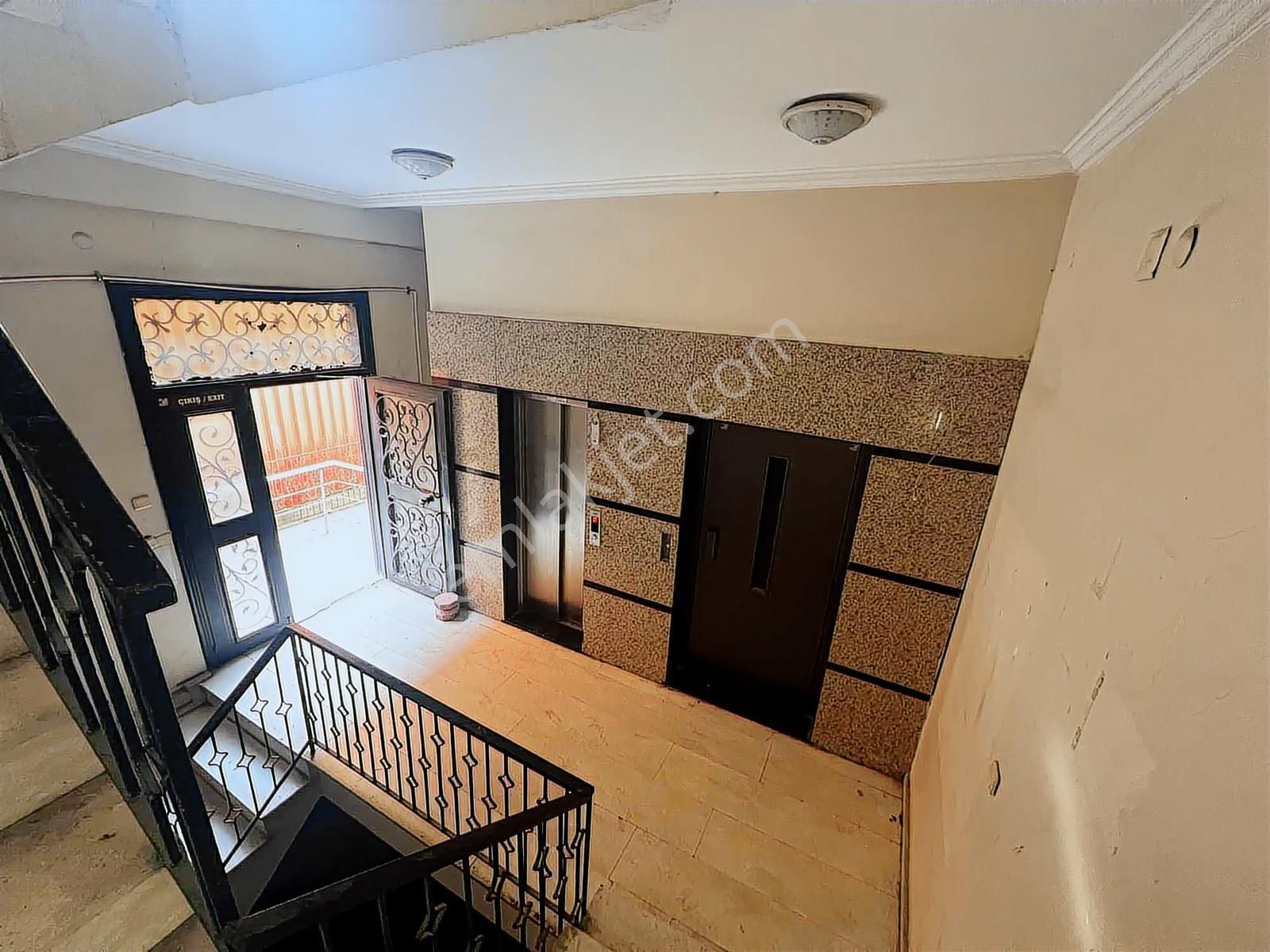 Zorlu'dan Şakirpaşa Kavşağında E-5'e Cepheli İş Hanı Ofis - Görsel 13