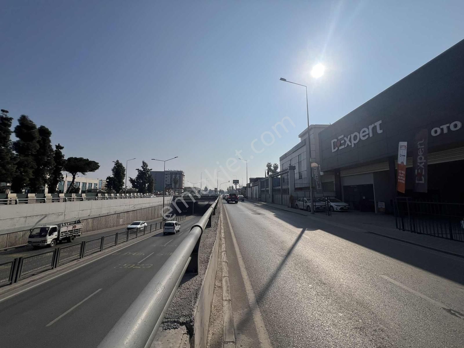 Zorlu'dan Şakirpaşa Kavşağında E-5'e Cepheli İş Hanı Ofis - Görsel 11