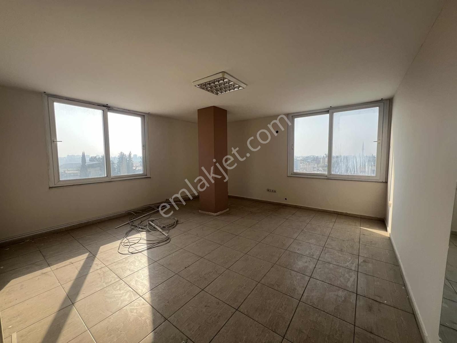 Zorlu'dan Şakirpaşa Kavşağında E-5'e Cepheli İş Hanı Ofis - Görsel 15