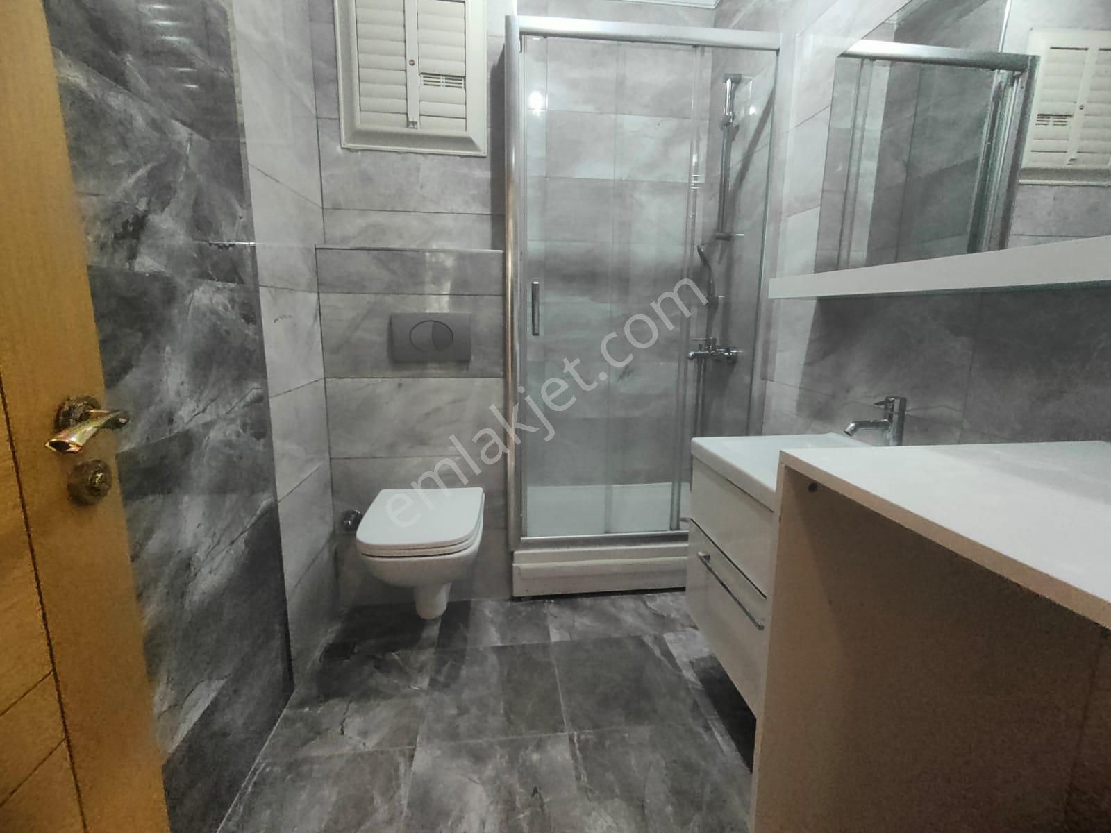 Emlak Dünyasından Yalı Mahallesinde Sahil Marmaray 3 Dk Mesafede - Görsel 19