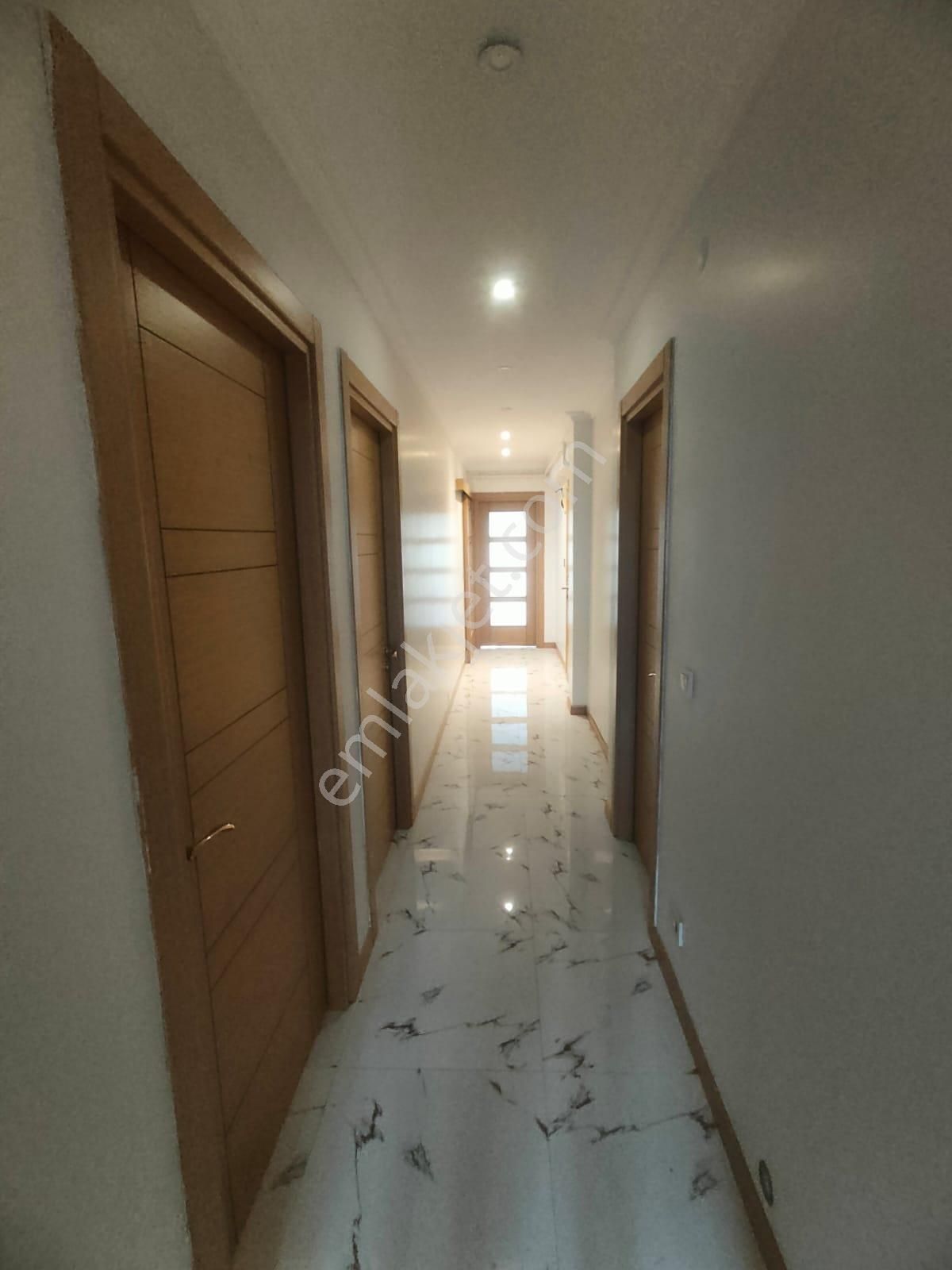 Emlak Dünyasından Yalı Mahallesinde Sahil Marmaray 3 Dk Mesafede - Görsel 6