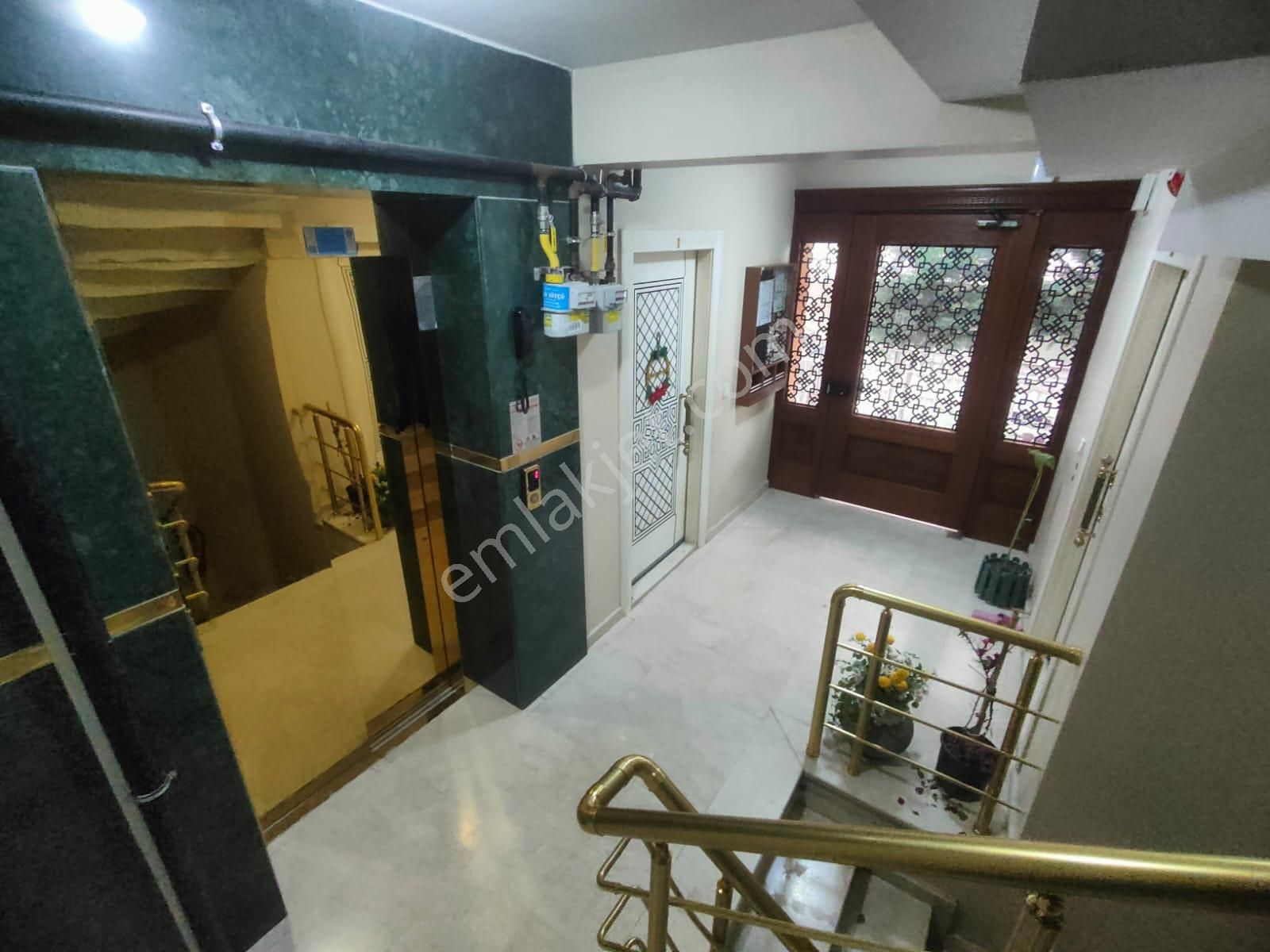 Emlak Dünyasından Yalı Mahallesinde Sahil Marmaray 3 Dk Mesafede - Görsel 29