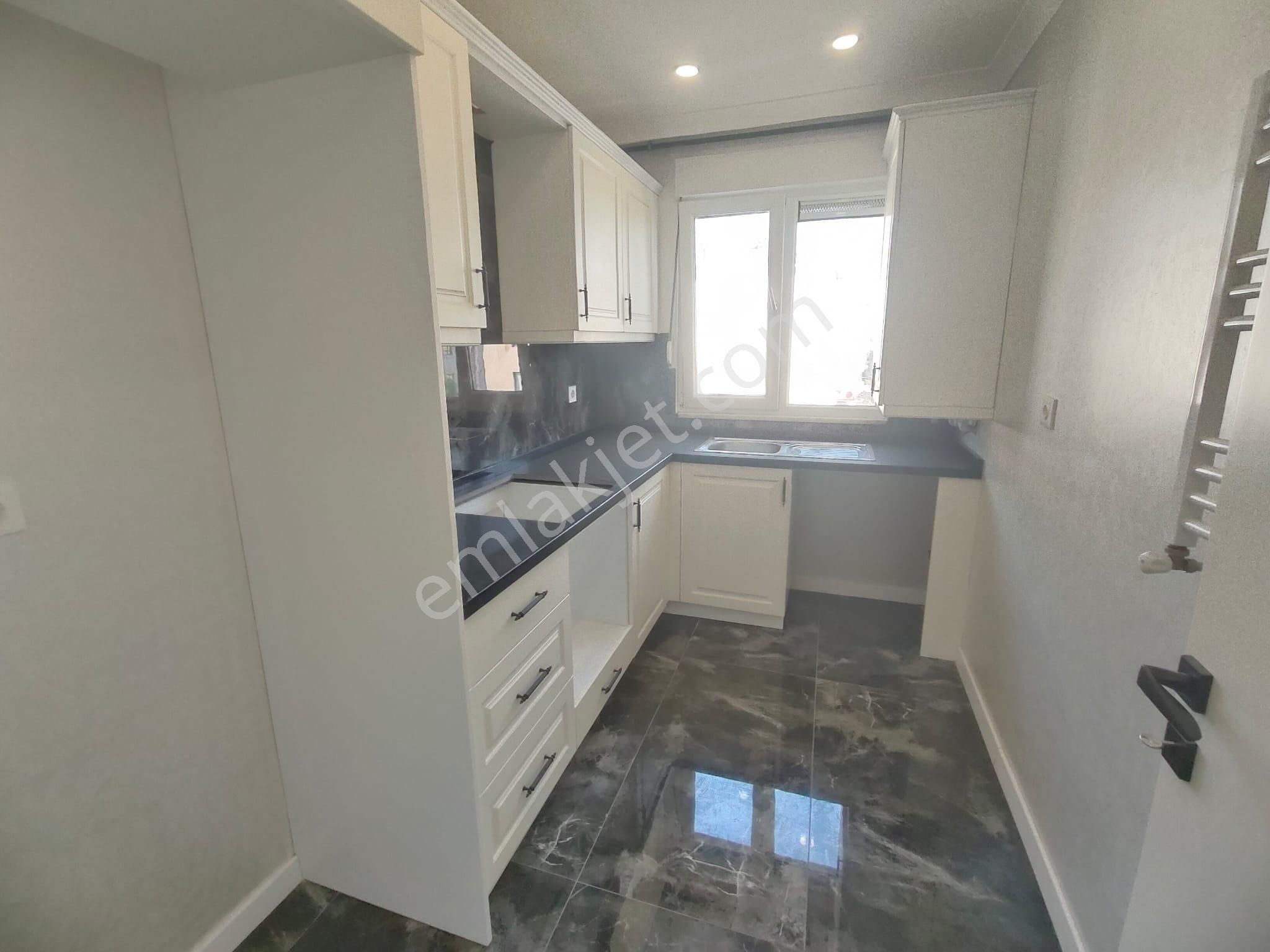 Emlak Dünyasından İdealtepede Satılık 3+2 160 M2 Sıfır Dubleks - Görsel 9