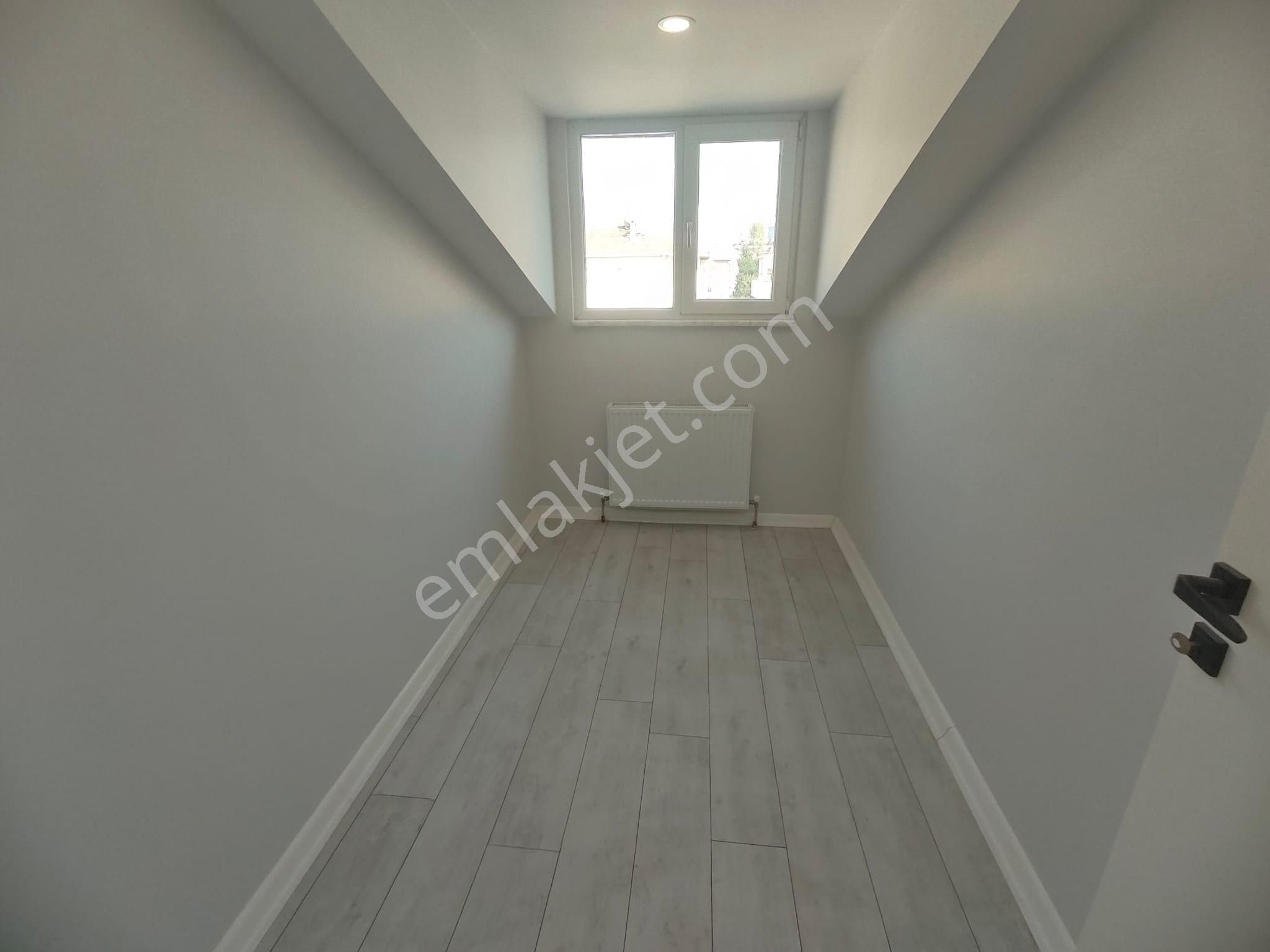 Emlak Dünyasından İdealtepede Satılık 3+2 160 M2 Sıfır Dubleks - Görsel 23