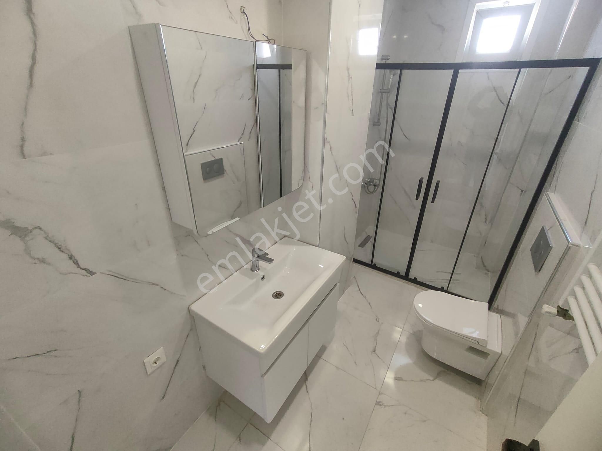 Emlak Dünyasından İdealtepede Satılık 3+2 160 M2 Sıfır Dubleks - Görsel 4