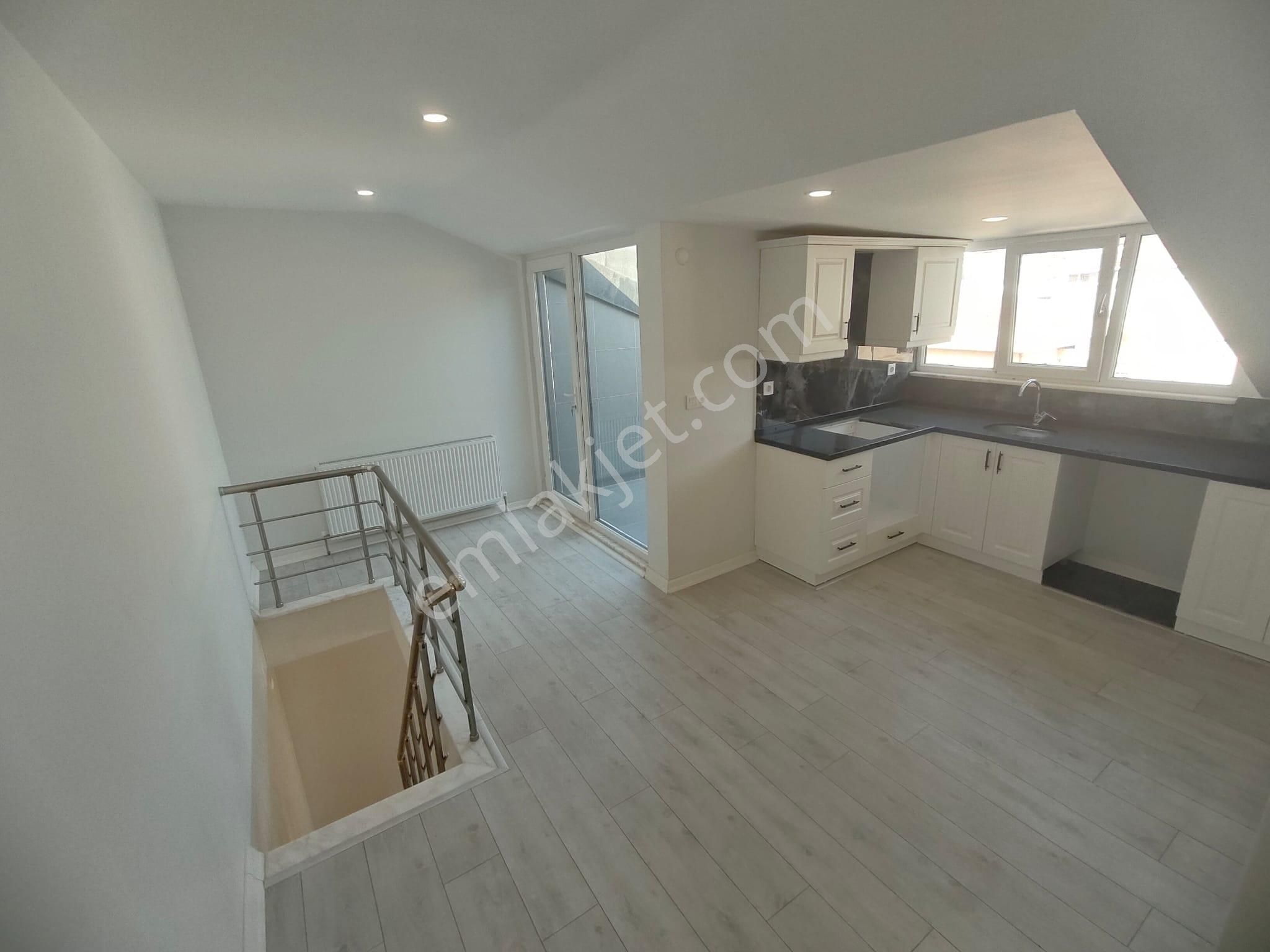 Emlak Dünyasından İdealtepede Satılık 3+2 160 M2 Sıfır Dubleks - Görsel 21