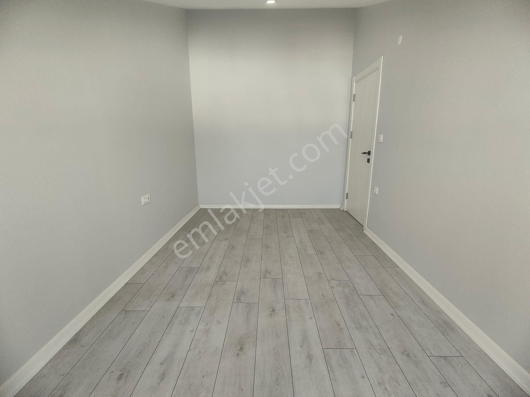 Emlak Dünyasından İdealtepede Satılık 3+2 160 M2 Sıfır Dubleks - Görsel 26