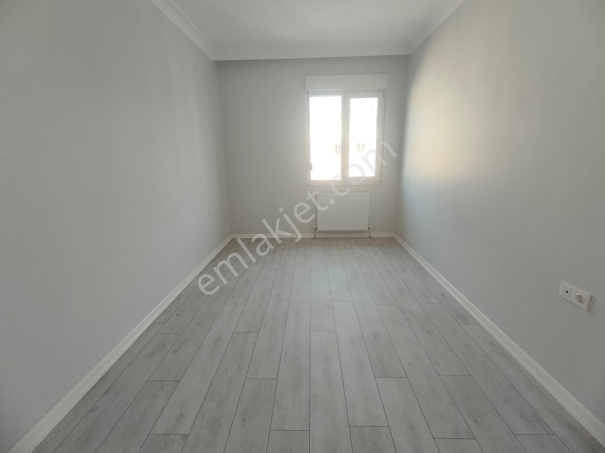 Emlak Dünyasından İdealtepede Satılık 3+2 160 M2 Sıfır Dubleks - Görsel 13