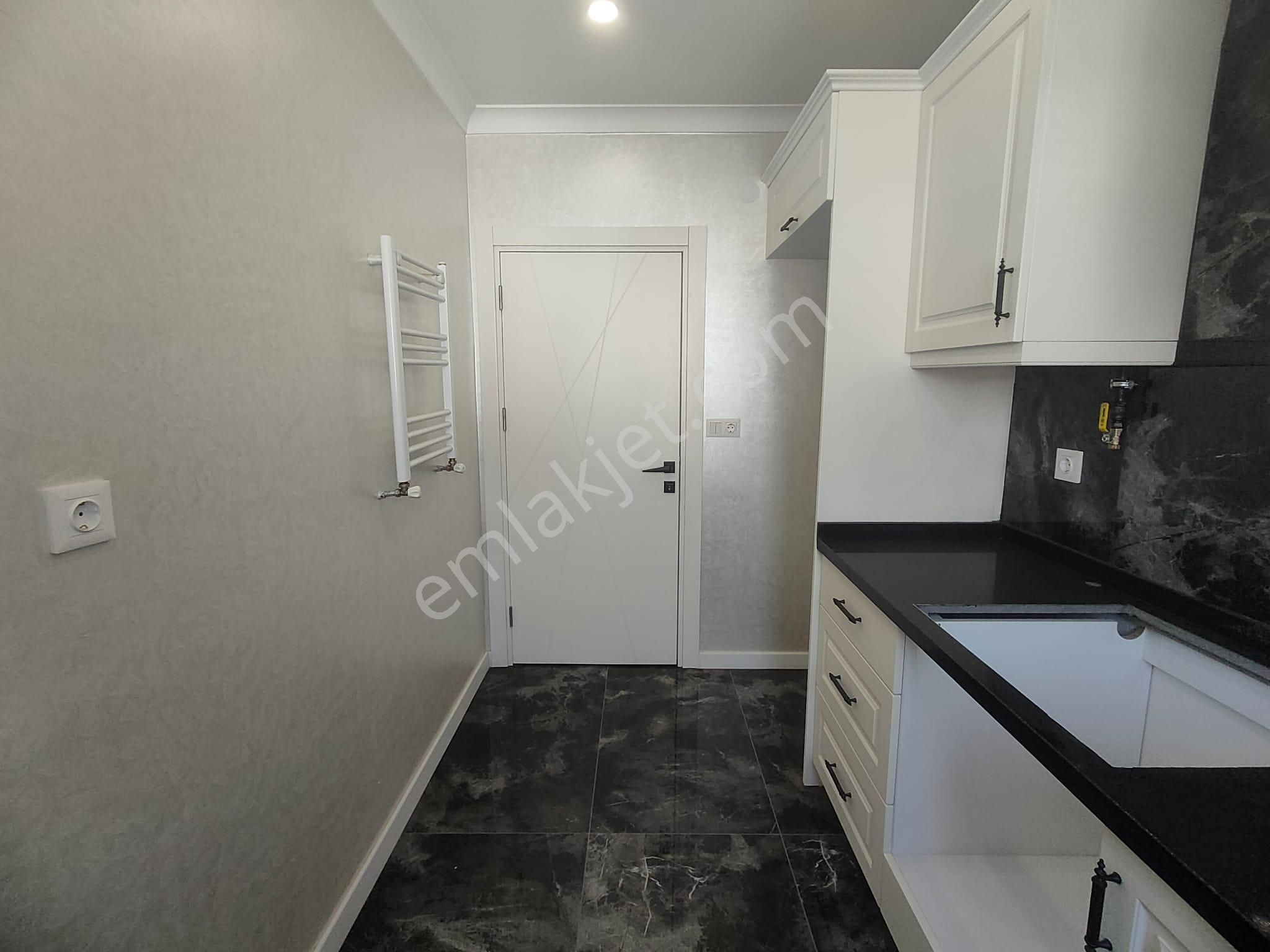 Emlak Dünyasından İdealtepede Satılık 3+2 160 M2 Sıfır Dubleks - Görsel 11