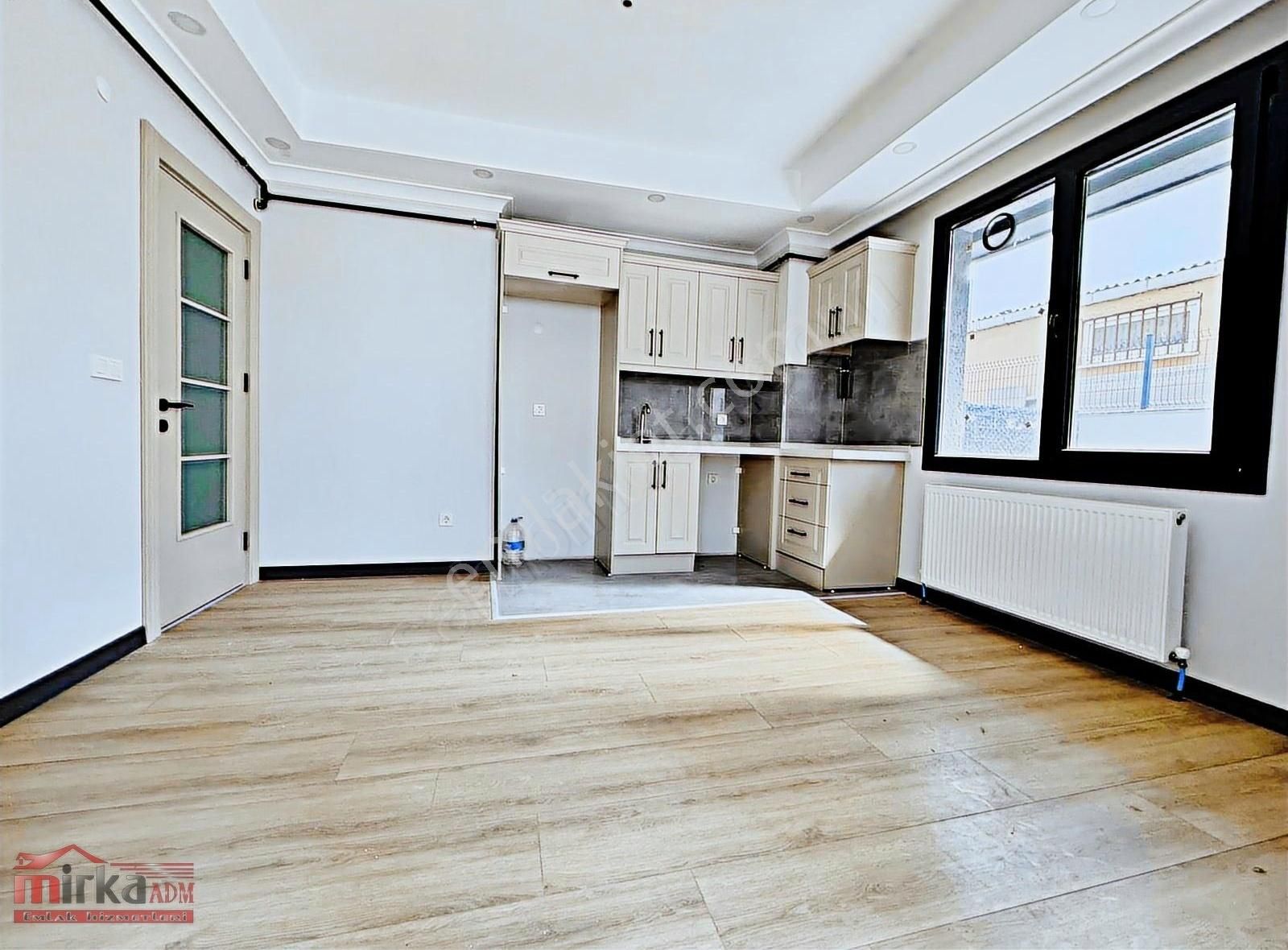 Beylikdüzü Yakuplu Da Satılık Sıfır 1+1 Bahçeli G.kat Daire - Görsel 4