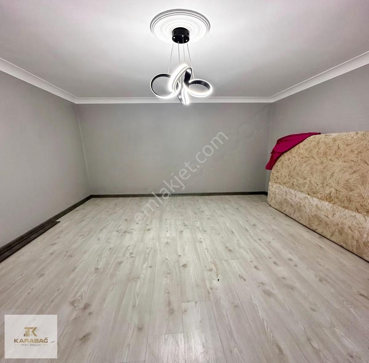 Esenyurt İstiklal Mah.3+1 Bahçeli Bahçekatı Uygun Fiyatlı 1.750.