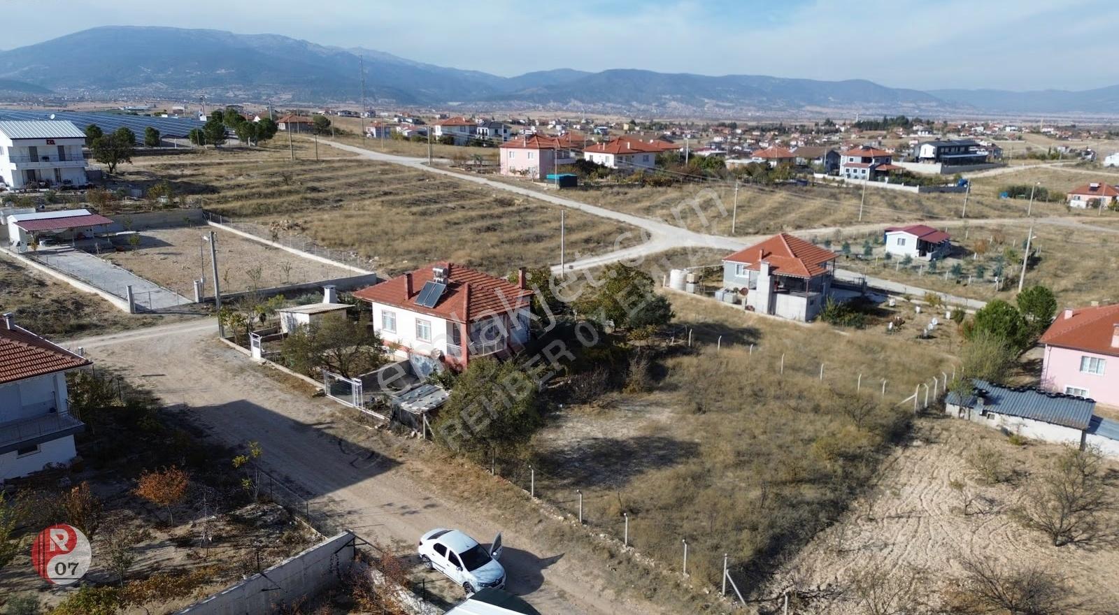 Antalya Korkuteli Bozova Ateşntepede Satılık 597m2 Arsa - Görsel 6
