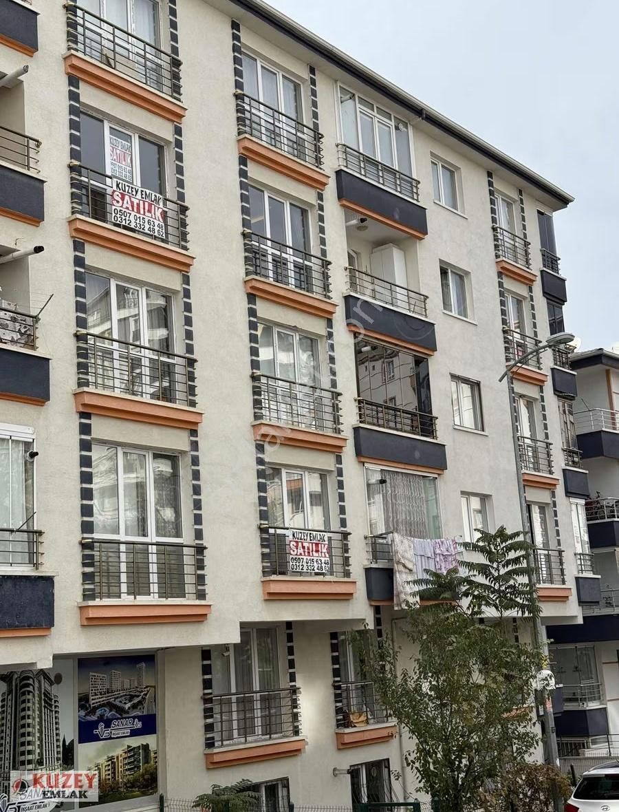 Kuzey Emlak'tan Karakeçili Cadde Üzerinde 2. Katta 3+1 Daire