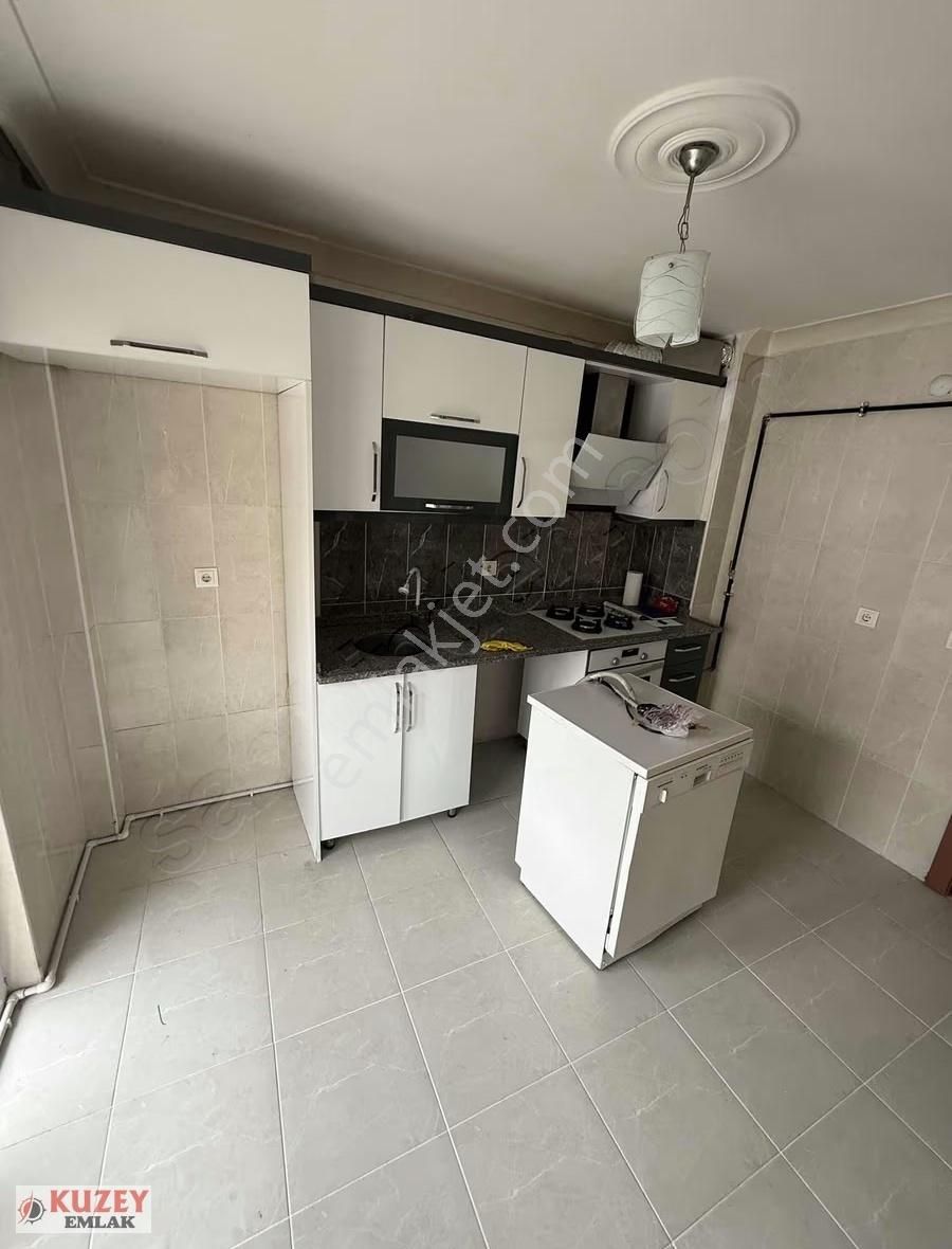 Kuzey Emlak'tan Karakeçili Cadde Üzerinde 2. Katta 3+1 Daire - Görsel 5
