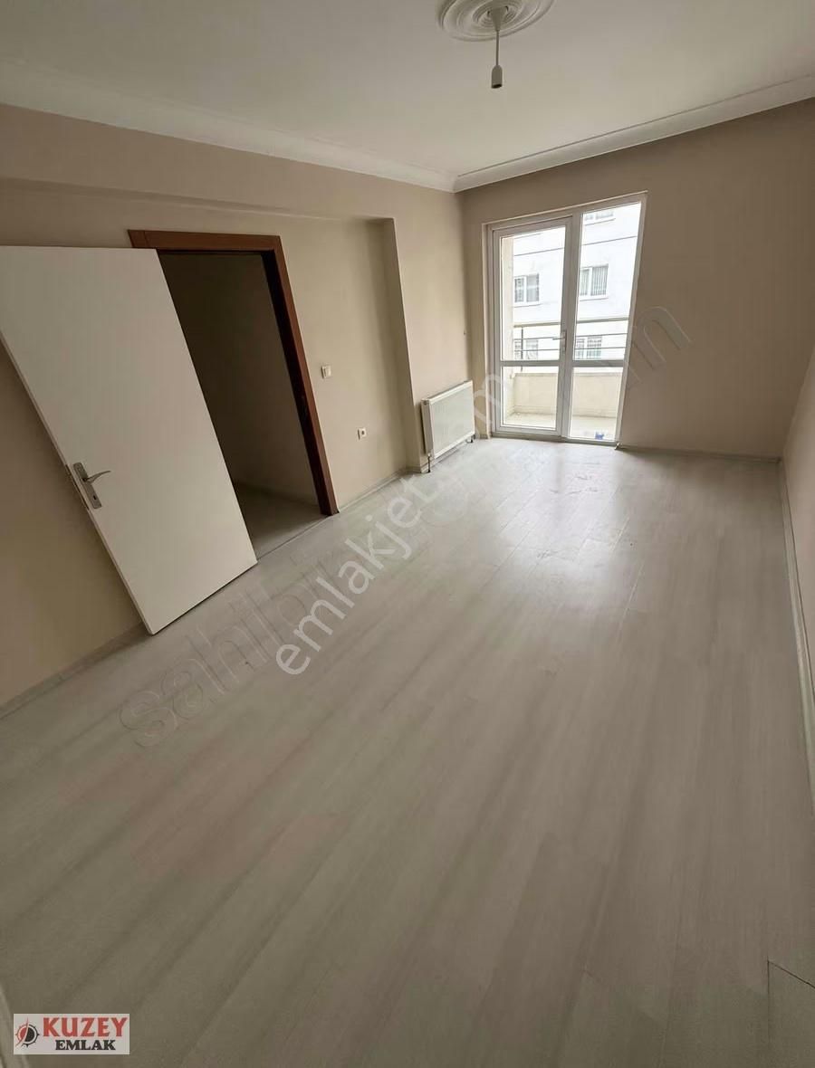 Kuzey Emlak'tan Karakeçili Cadde Üzerinde 2. Katta 3+1 Daire - Görsel 3
