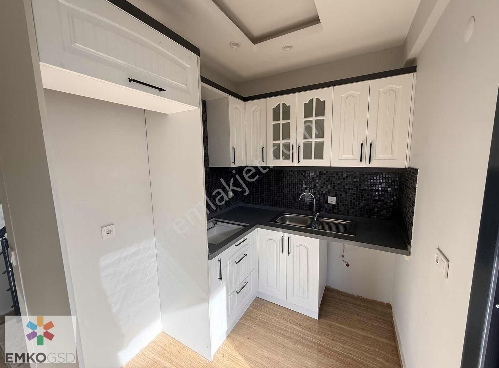 Çukuraltında,büyük Bahçeli ,deniz Manzaralı 3+1 Villa(emko) - Görsel 9