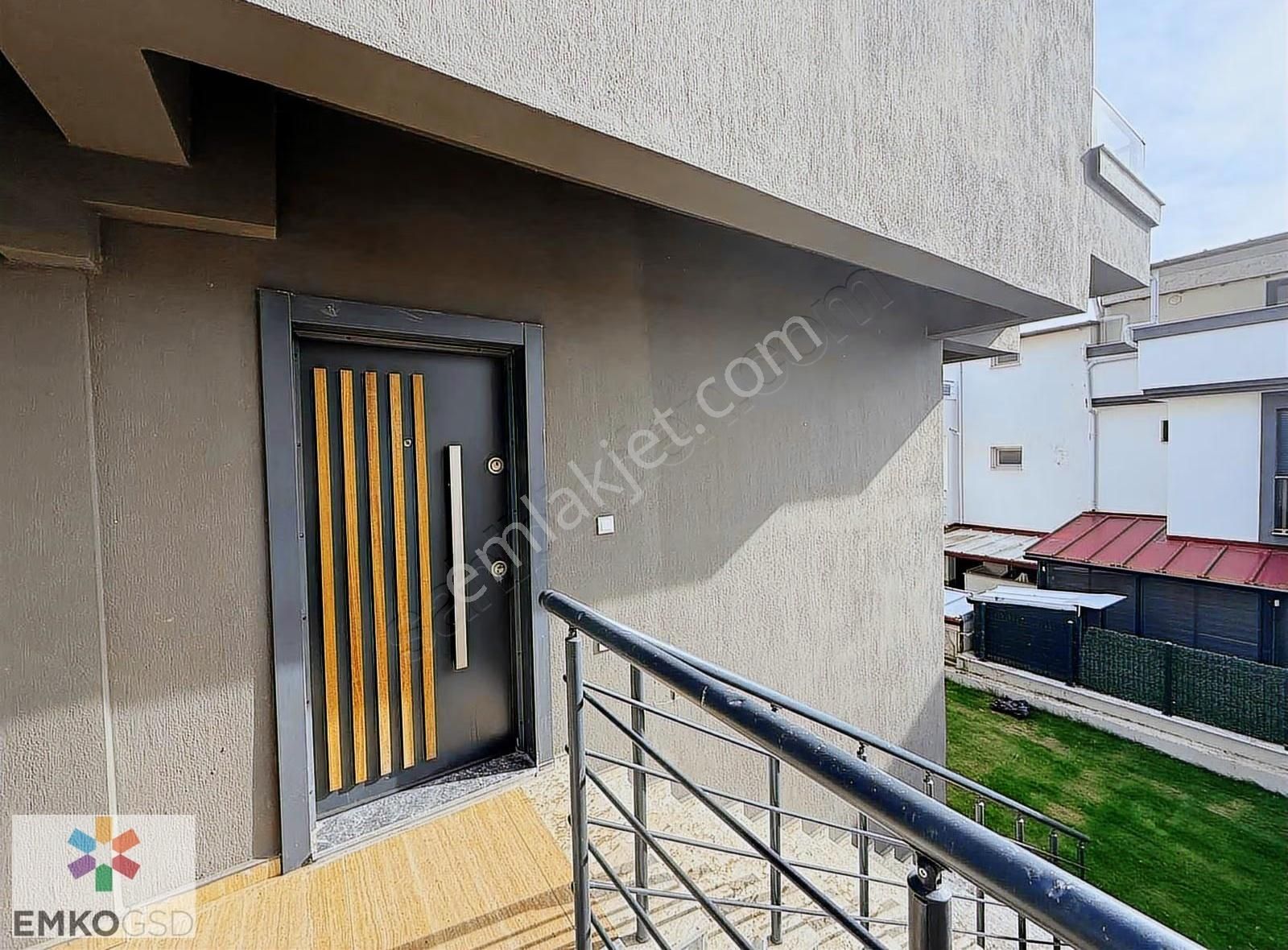 Çukuraltında,büyük Bahçeli ,deniz Manzaralı 3+1 Villa(emko) - Görsel 7