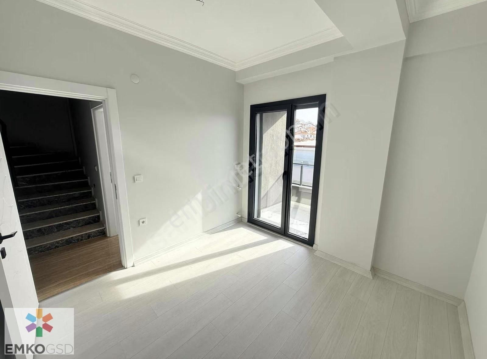Çukuraltında,büyük Bahçeli ,deniz Manzaralı 3+1 Villa(emko) - Görsel 16