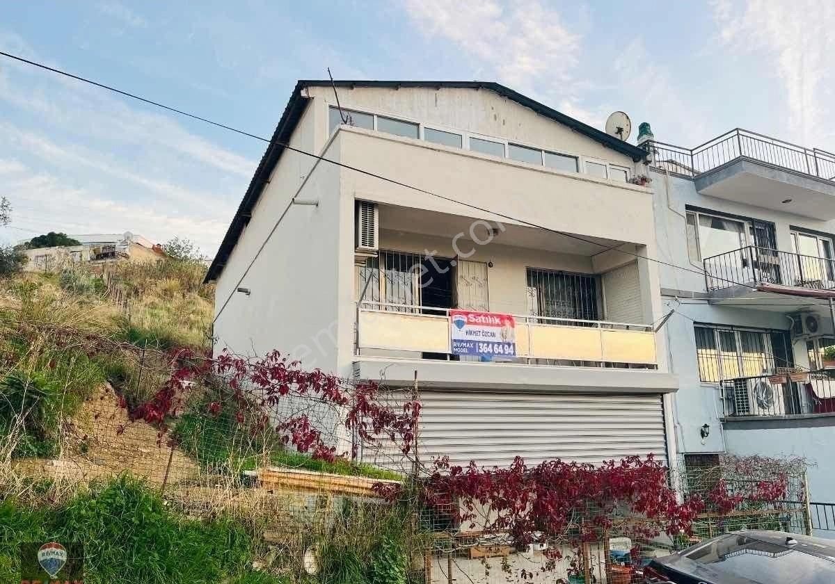 Narlıdere Atatürk Mh. Denız Manazaralı Satılık Trıpleks Bina - Görsel 13