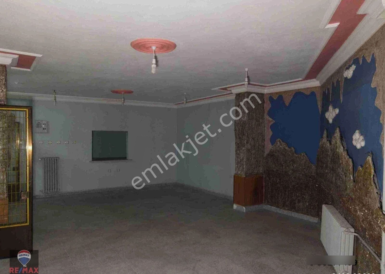 Suluova Merkezde İmalathane-showroom-gıda İşine Uygun Satılık Bina - Görsel 8