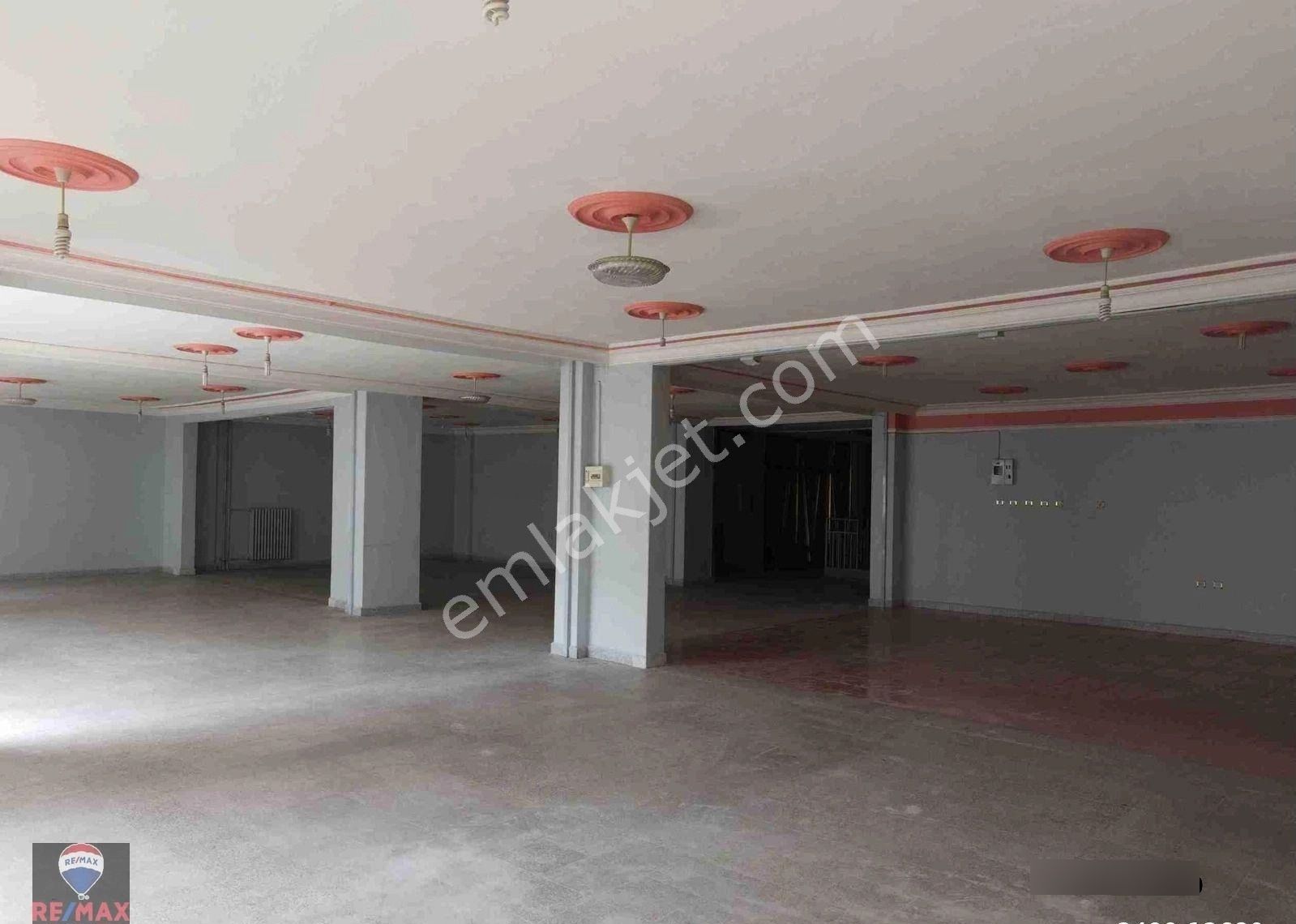 Suluova Merkezde İmalathane-showroom-gıda İşine Uygun Satılık Bina - Görsel 16