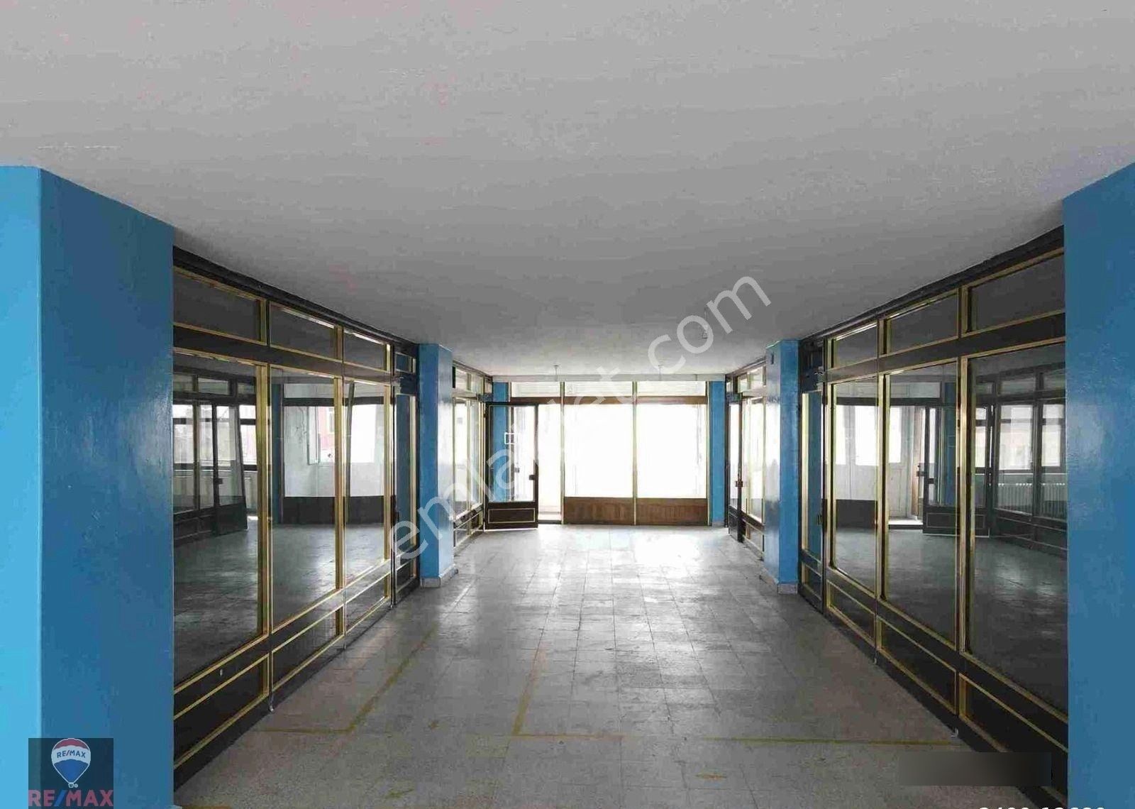 Suluova Merkezde İmalathane-showroom-gıda İşine Uygun Satılık Bina - Görsel 10