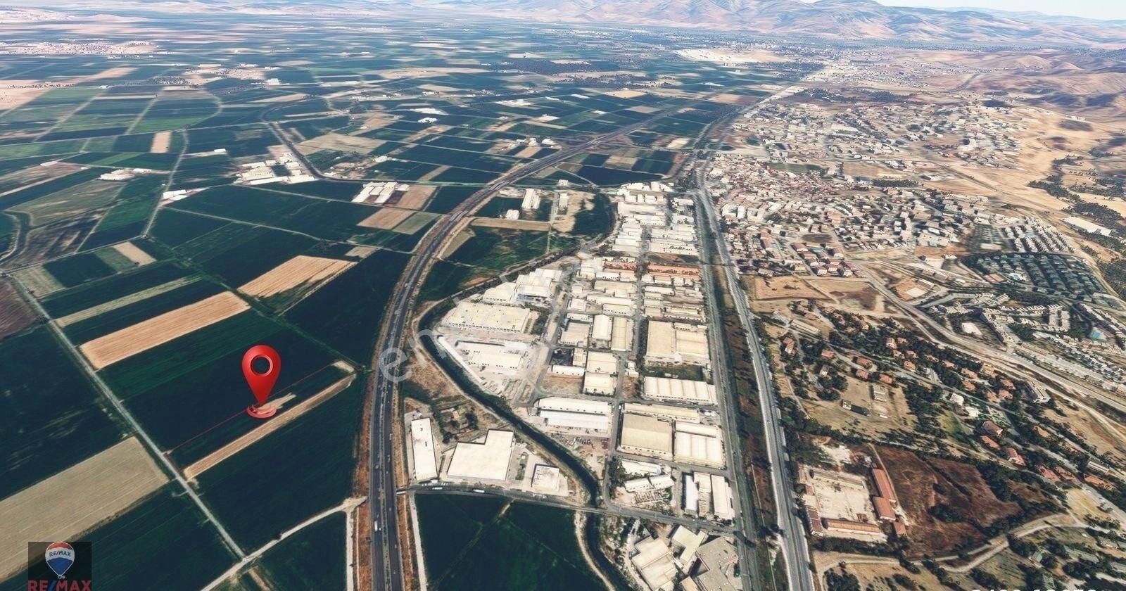 Menemen Ulucak Yola 60 Metre Cepheli Satılık Arazi - Görsel 3