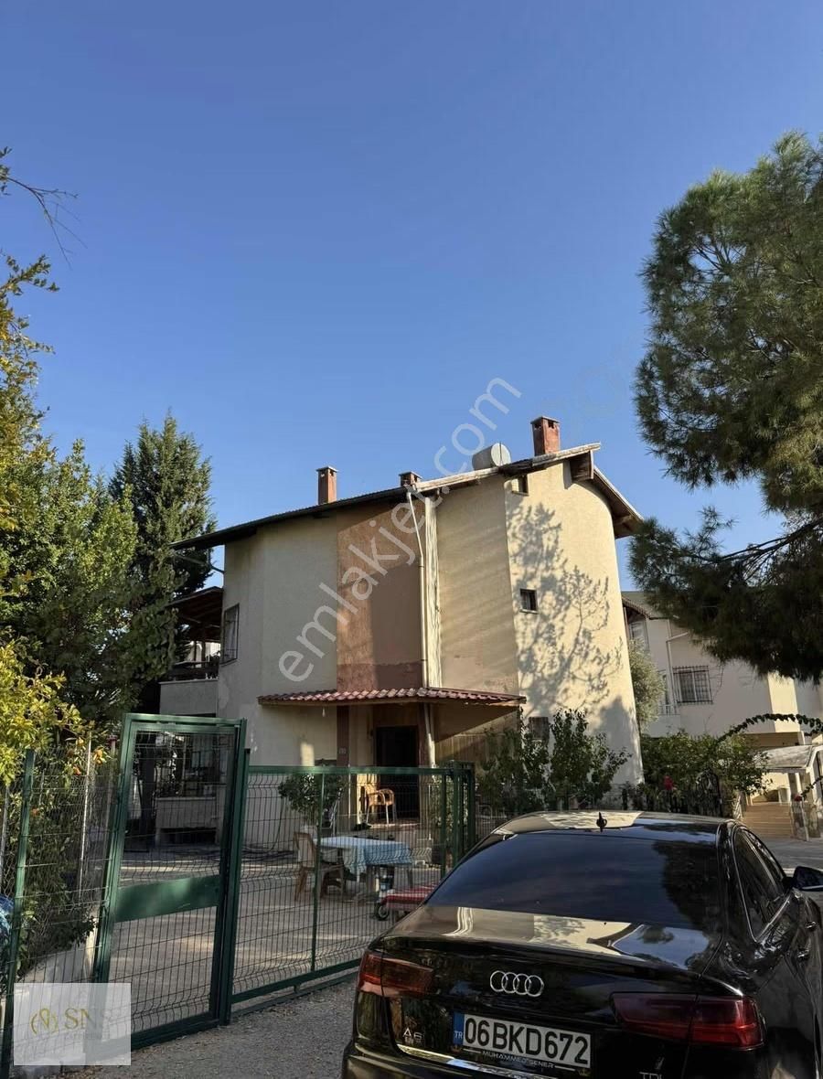 Şehir Hastanesine Yakın Site İçerisinde 7+1 Triplex Villa - Görsel 13