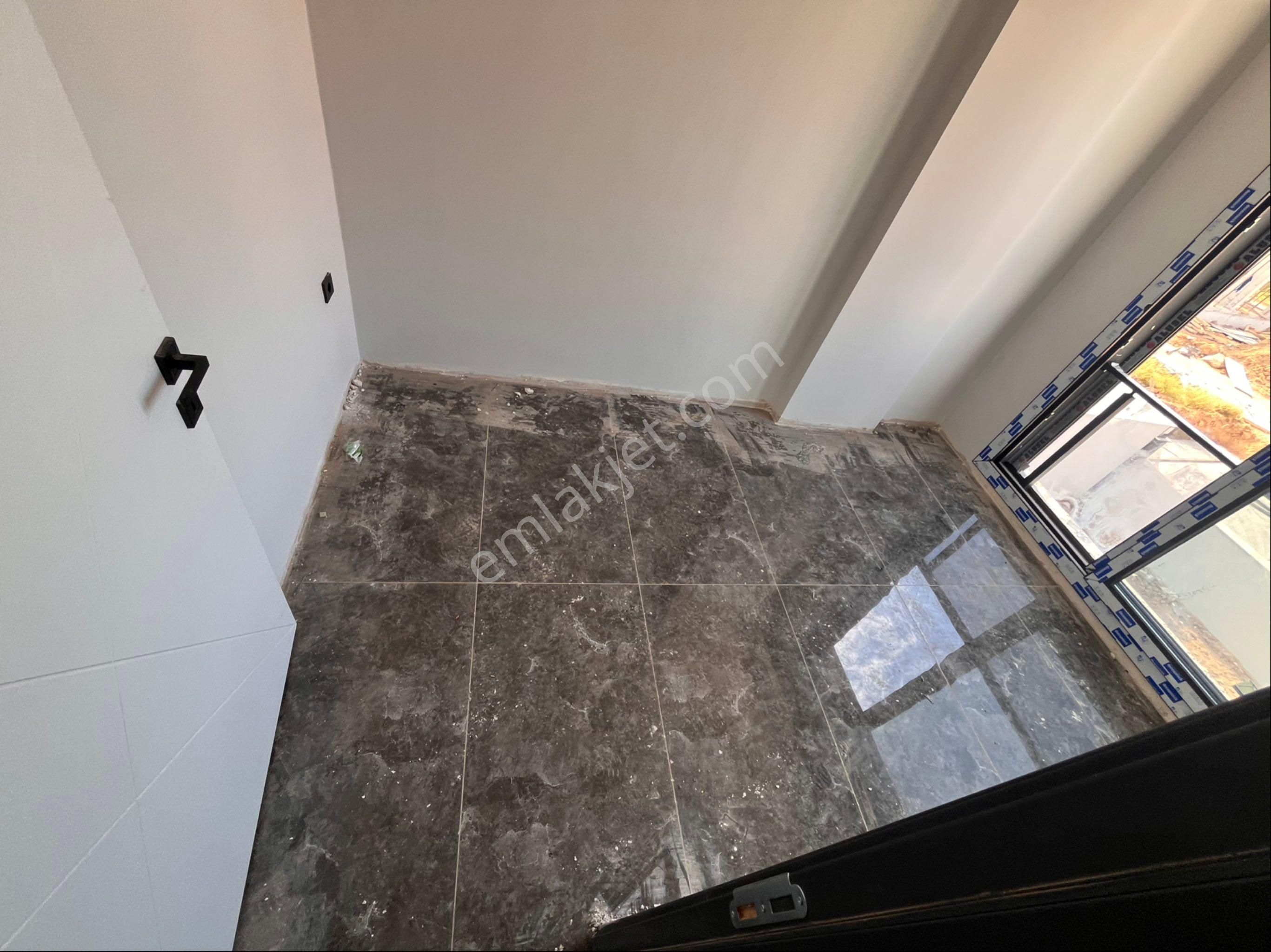 Seferihisar Cumhuriyette Geniş Bahçeli Sıfır Villa - Görsel 11