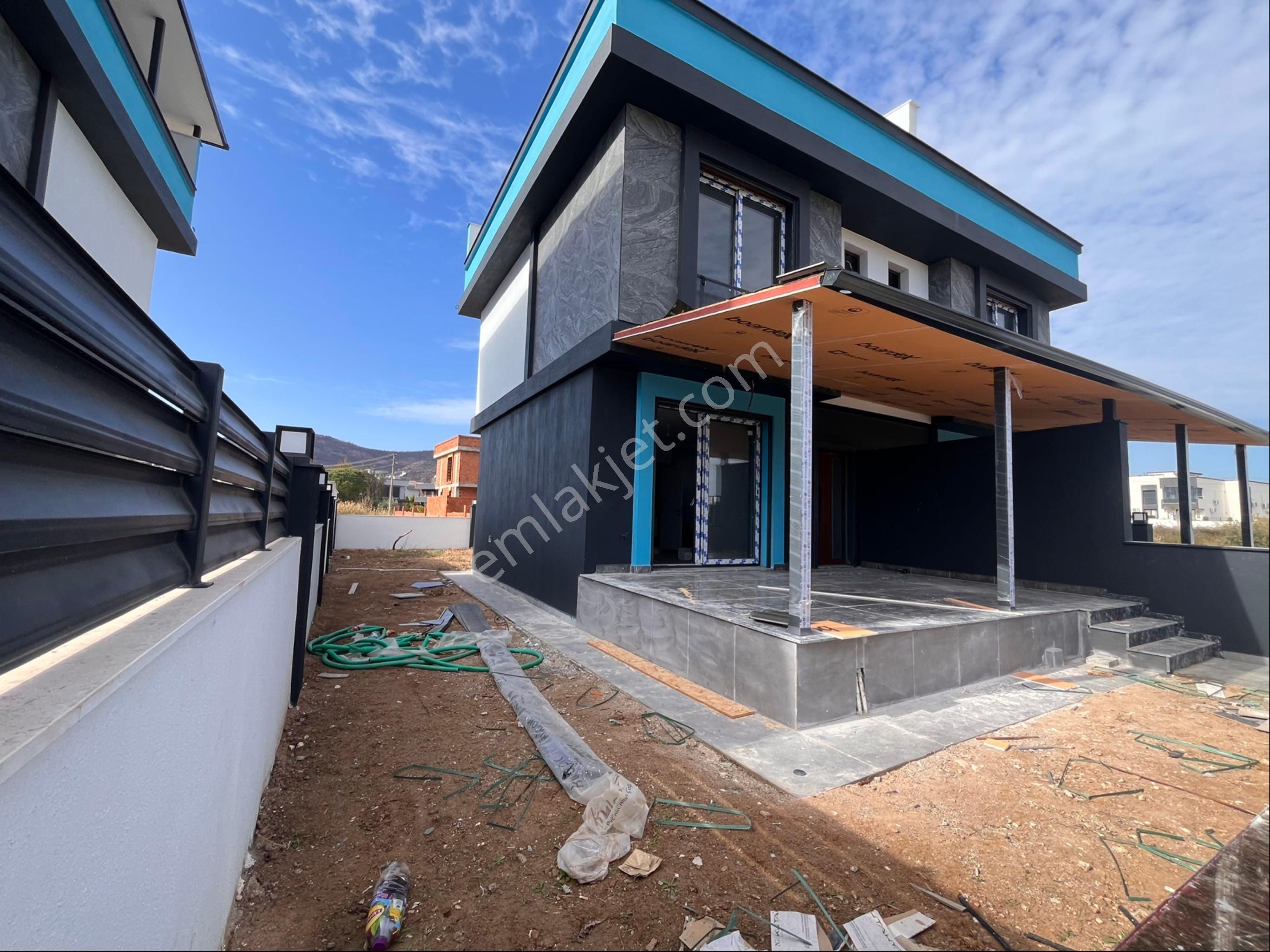 Seferihisar Cumhuriyette Geniş Bahçeli Sıfır Villa - Görsel 3