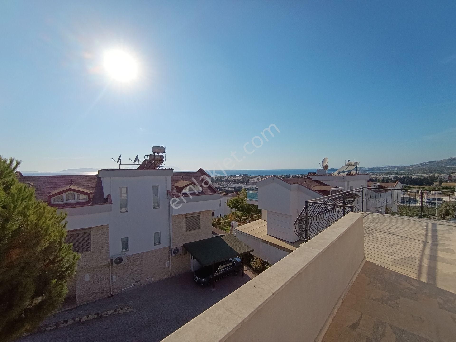 Karaova'da Panaromik Manzaralı Site İçinde 4+1 Satılık Villa - Görsel 33